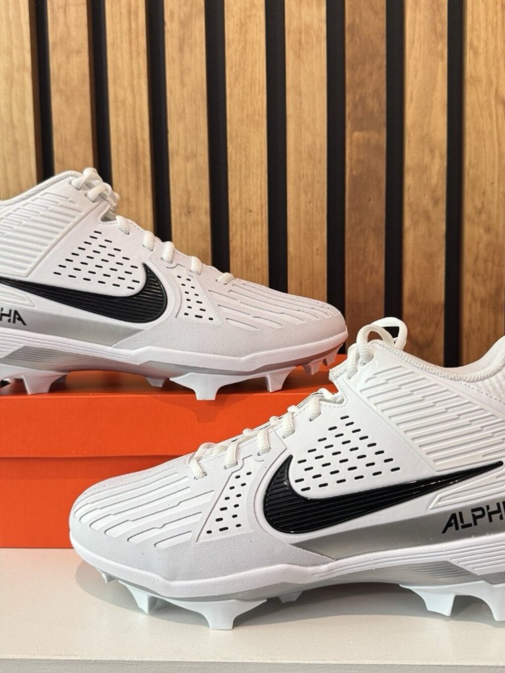 SIZE 10 - Nike Alpha Menace Strong Football Cleat II5139-100 White Black NEW